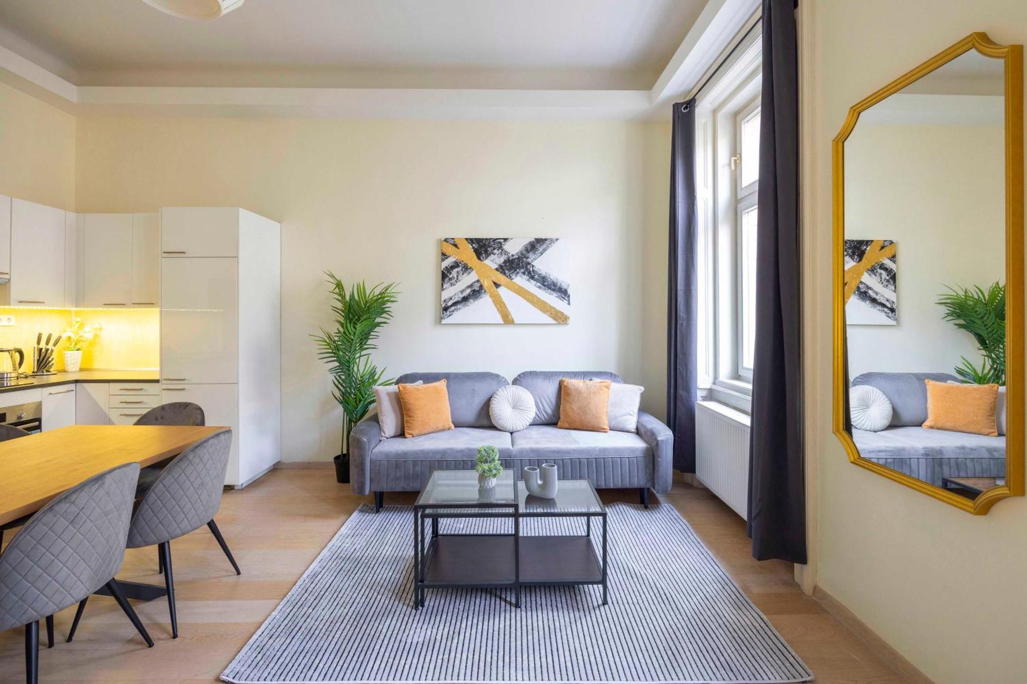 Exclusive & Spacious Central Residence W/ 4Bedrm 2Bathrm Budapest Exterior foto